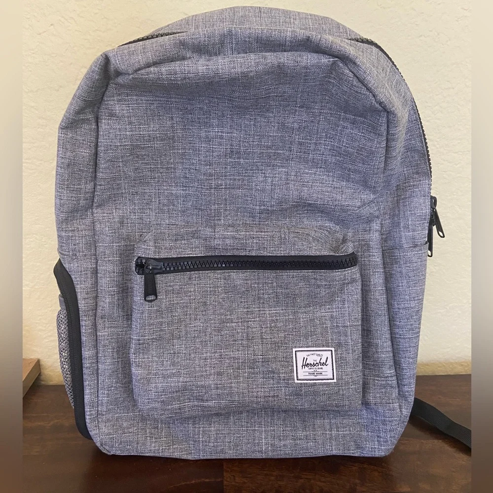 NWOT Herschel Settlement diaper bag / backpack